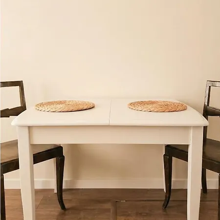 Chic In Center - Urban Oasis For 2! Apartament *
