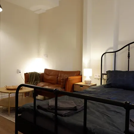 Apartament Chic In Center - Urban Oasis For 2!