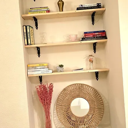 Chic In Center - Urban Oasis For 2!